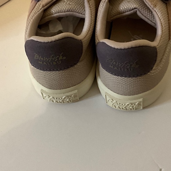 Blowfish Kids' Sneakers with Dual Straps in Beige and Brown - Picture 4 of 4